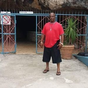 Meet your Posher, Earl